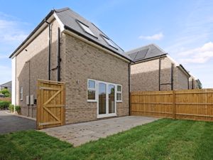 Rear- click for photo gallery